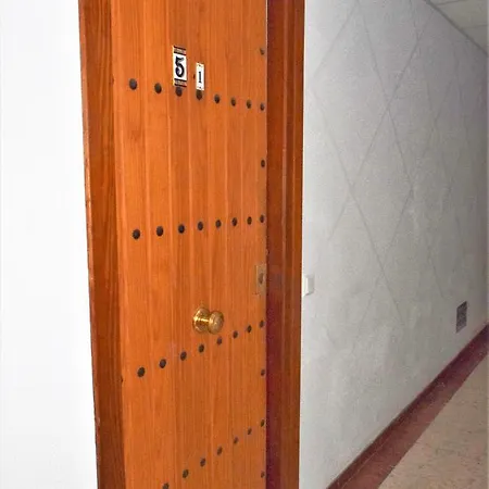 Edif. Delfin 5º1 דירה *